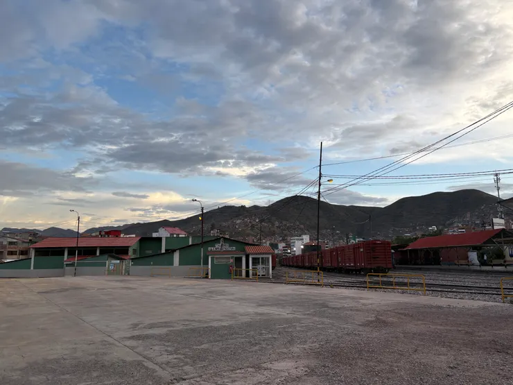 最後在傍晚抵達庫斯科的Wanchaq車站