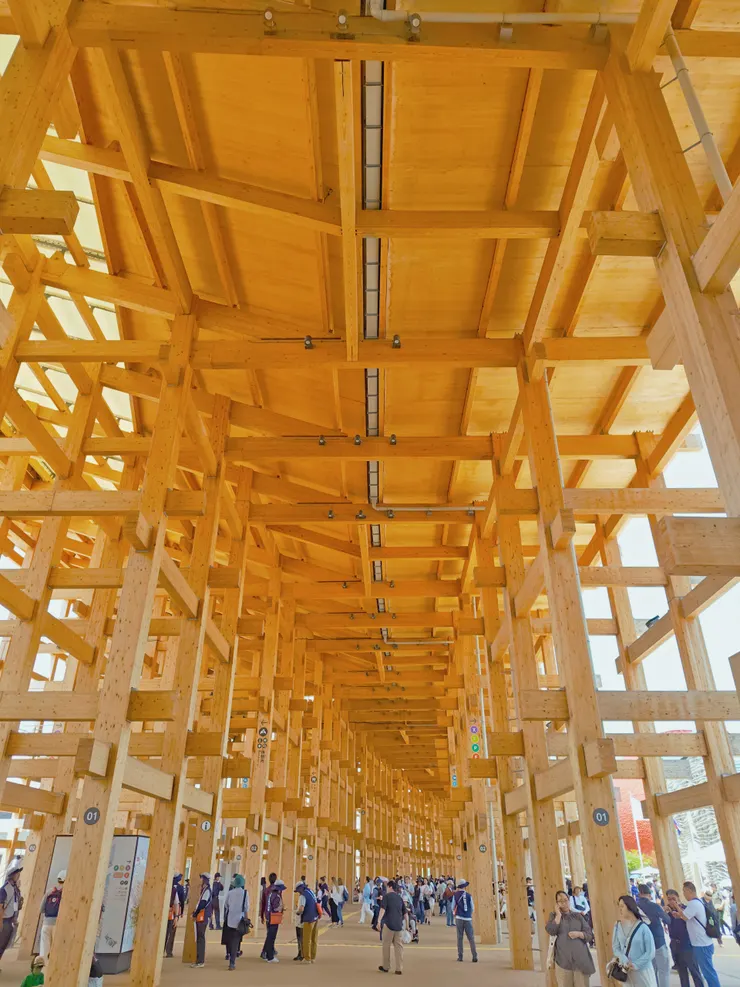 大屋根西側盡頭