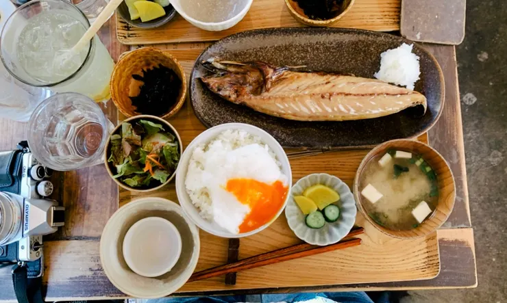 我的（應該是）鯖魚定食，失敗的蛋雲T T