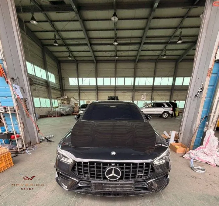 最新 2025 Model CLA45S 黑武士外匯車進度更新，已於韓國仁川港完成裝櫃回台。本文完整解析代購流程、出口檢查、海運安排與回台驗車交車時程，帶你了解外匯性能車從海外到交車的每個細節。