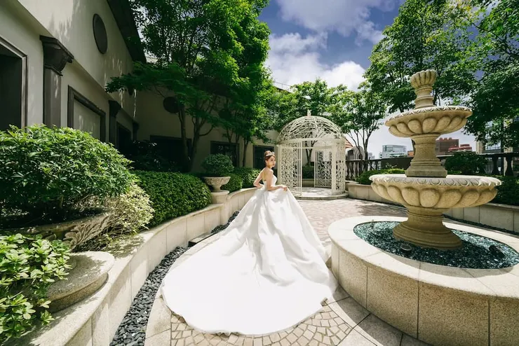 台北文華東方酒店八樓歐式浪漫的「羅芙花園」，提供新人舉辦夢想中浪漫婚禮的絕佳場景