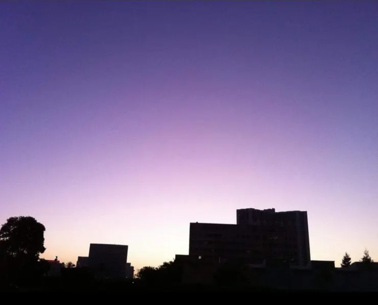 拍於傍晚 Emeryville 的天空