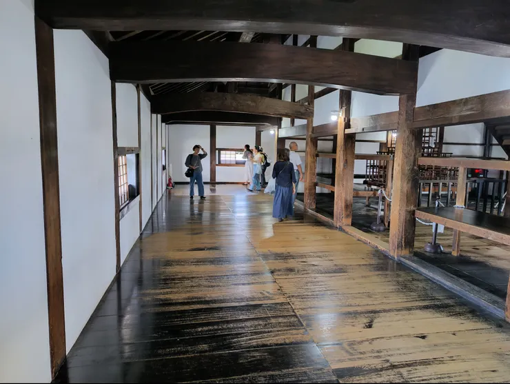 武者走道很寬敞