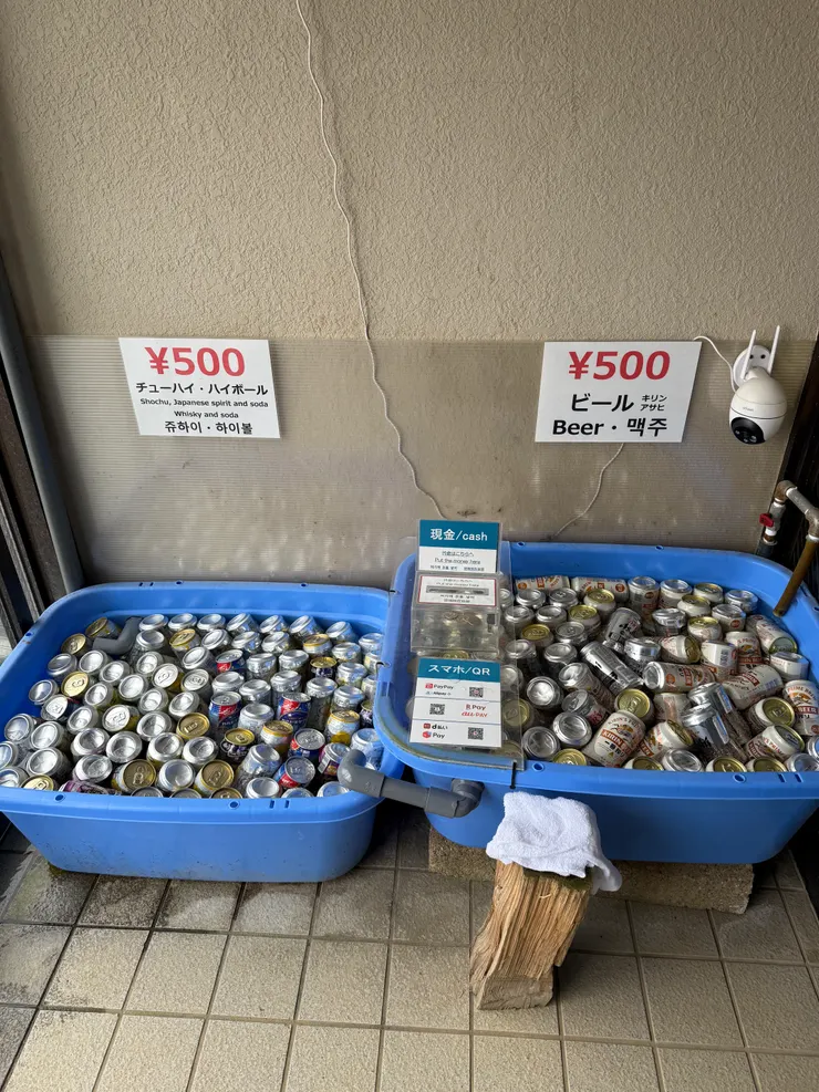 雷鳥莊門口的購買飲料購買處