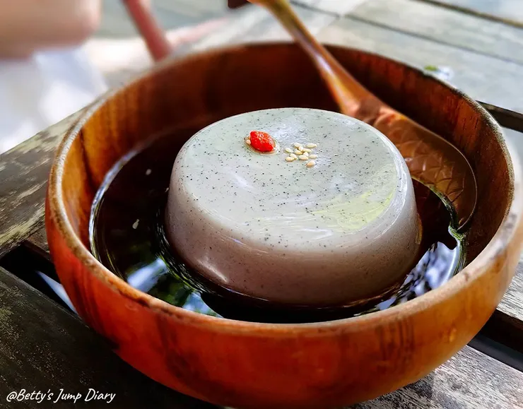 ▲桃園神社/圖片來源：Betty's Jump Diary