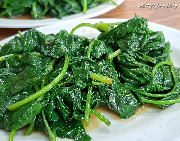 ▲苗栗通霄「滷飄香川味牛肉麵」 / 圖片來源：Betty's Jump Diary