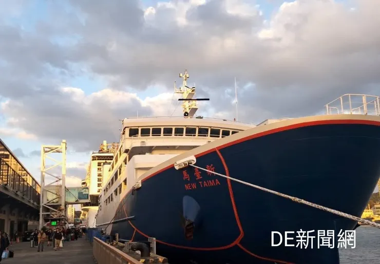 航行基隆-馬祖航線的新臺馬輪。(照片由基隆港務分公司/提供)
