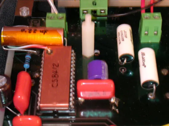 使用 MIT 0.015uF RTX 電容作數位交連