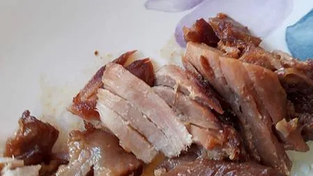 [新北美食]汐止區古早師焢肉飯，銷魂味、香氣、滿溢、古早味，