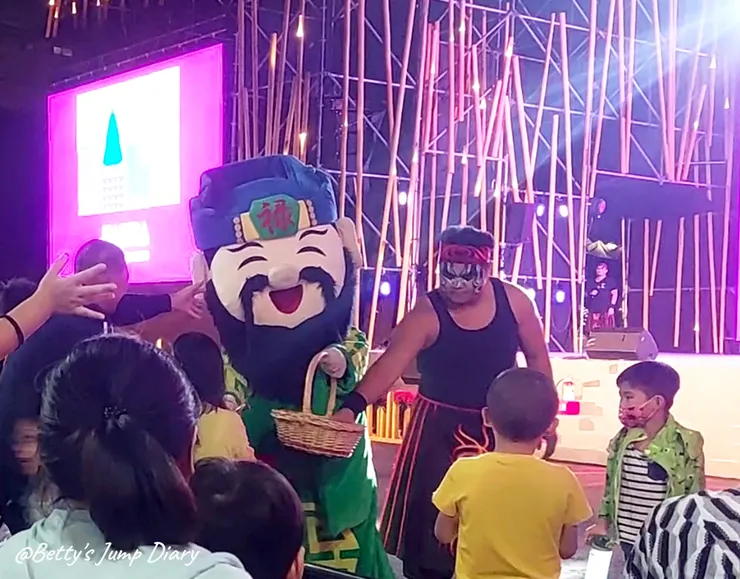 ▲「九天民俗技藝團」/圖片來源：Betty's Jump Diary