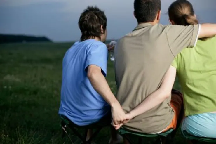 作者表示，他們有「職災調查」的服務，會看到許多員工遇到職災後，用各式各樣的手法試圖偽造、誇大病況，訛詐公司的理賠與薪資。（圖片取自國際在線）