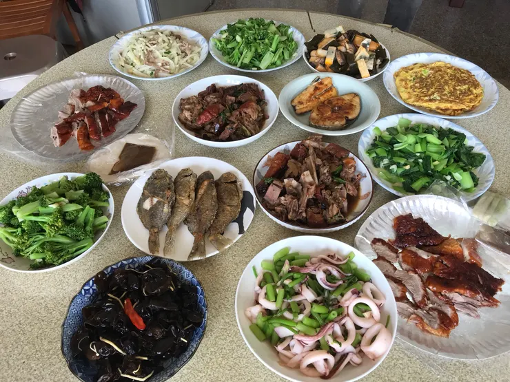 主人準備的豐盛午餐