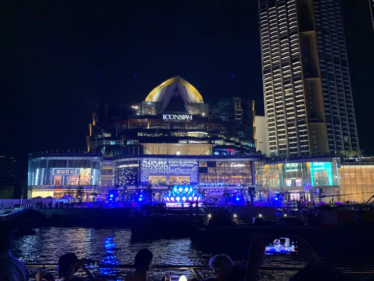 Icon Siam是我去過最美最豪華的百貨公司沒有之一