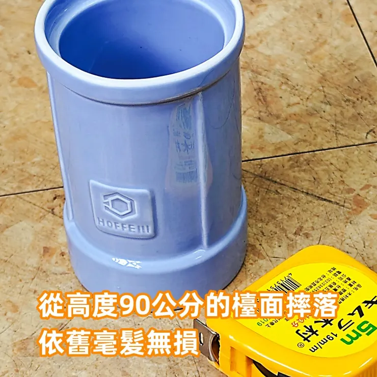 經高溫剛化的全瓷水杯，硬度極高