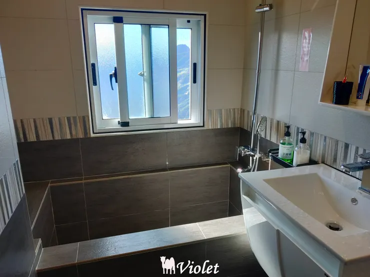 楓葉山莊雙人房浴室