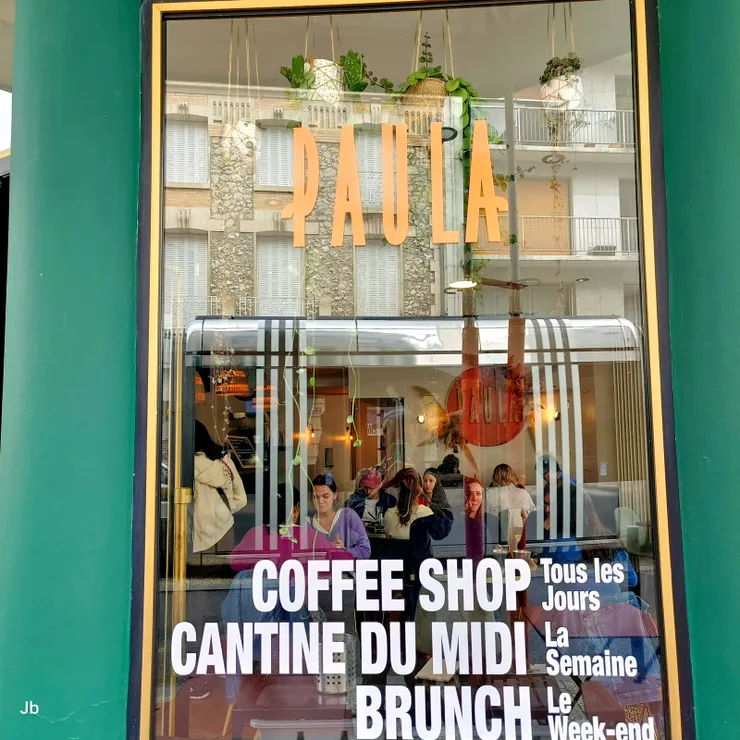 【寶拉餐廳很精彩不負網路評價！我們將近13：00到，室內没有座位。】