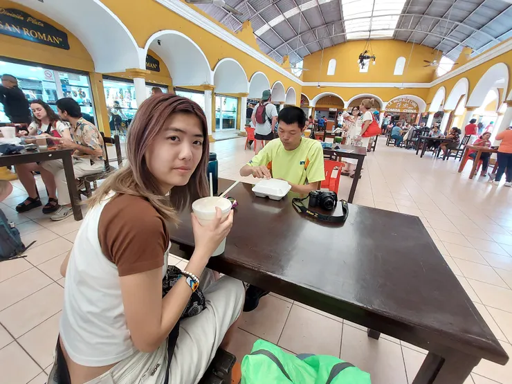 Valladolid food court