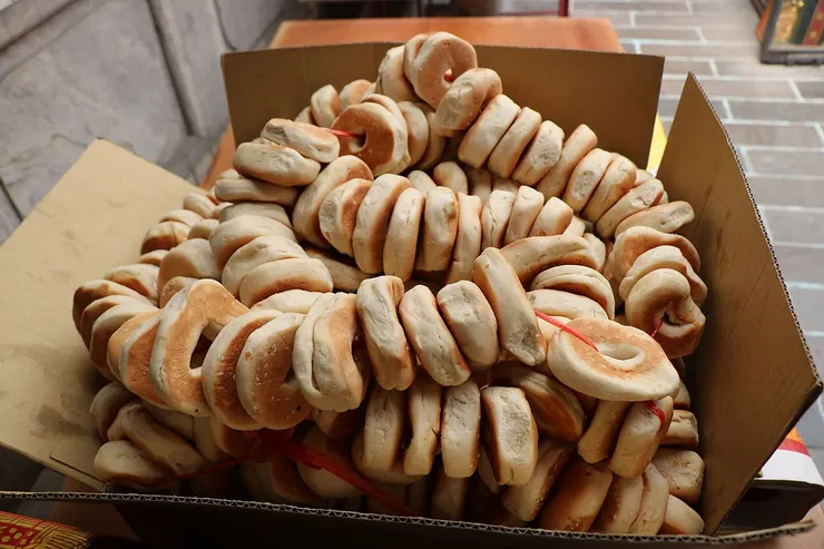 圖十:繼光餅(取自維基百科 https://commons.wikimedia.org/wiki/File:%E9%B9%B9%E5%85%89%E9%A4%852017.jpg#/media/File:%E9%B9%B9%E5%85%89%E9%A4%852017.jpg)