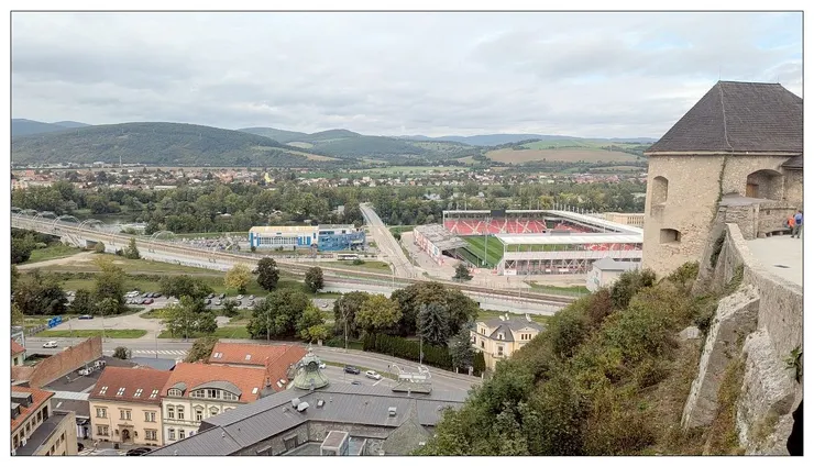 從城堡望去又是一番景色