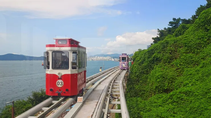 海雲台膠囊列車
