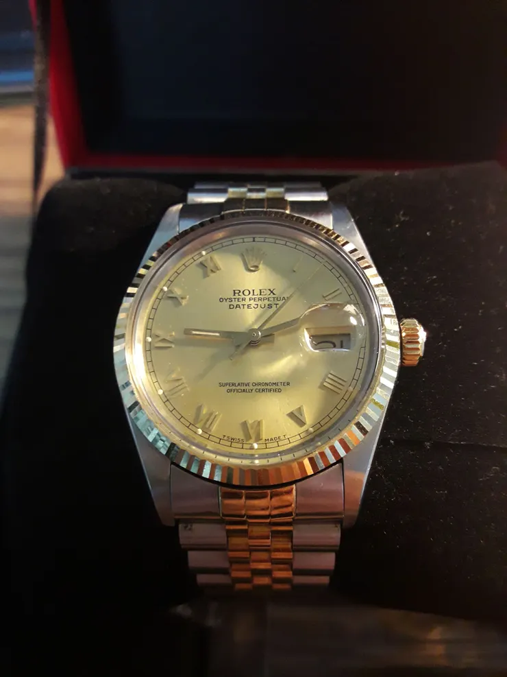 圖：Rolex datejust ref.16013 整理完剛到我手上的樣子，仔細看可以發現面盤氧化顆粒的痕跡
