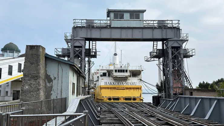 火車可以上運輸船，義大利西西里島還有在運作。