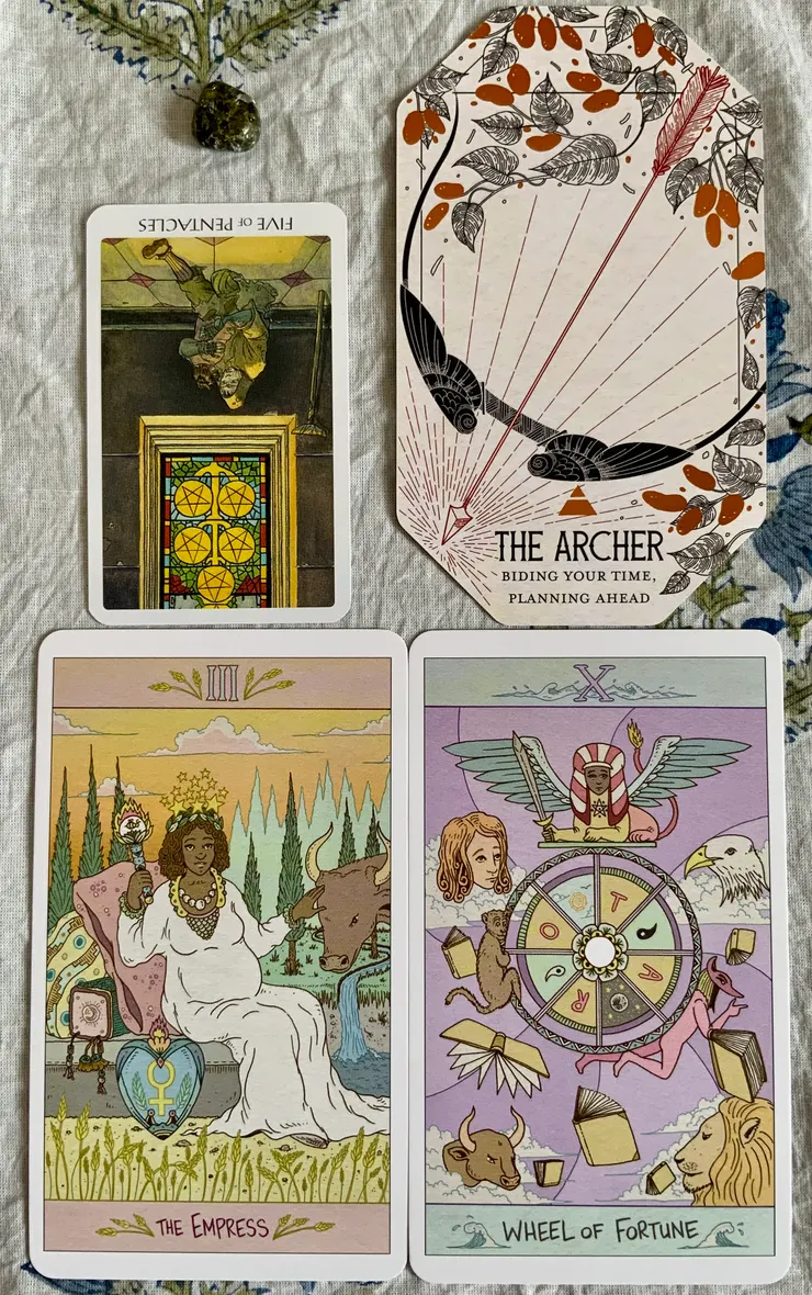 你已經是皇后了，過去已經成功翻轉，你現在是吸引著無限豐盛的體質。