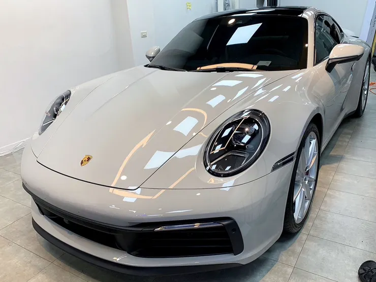 black car door handle bar