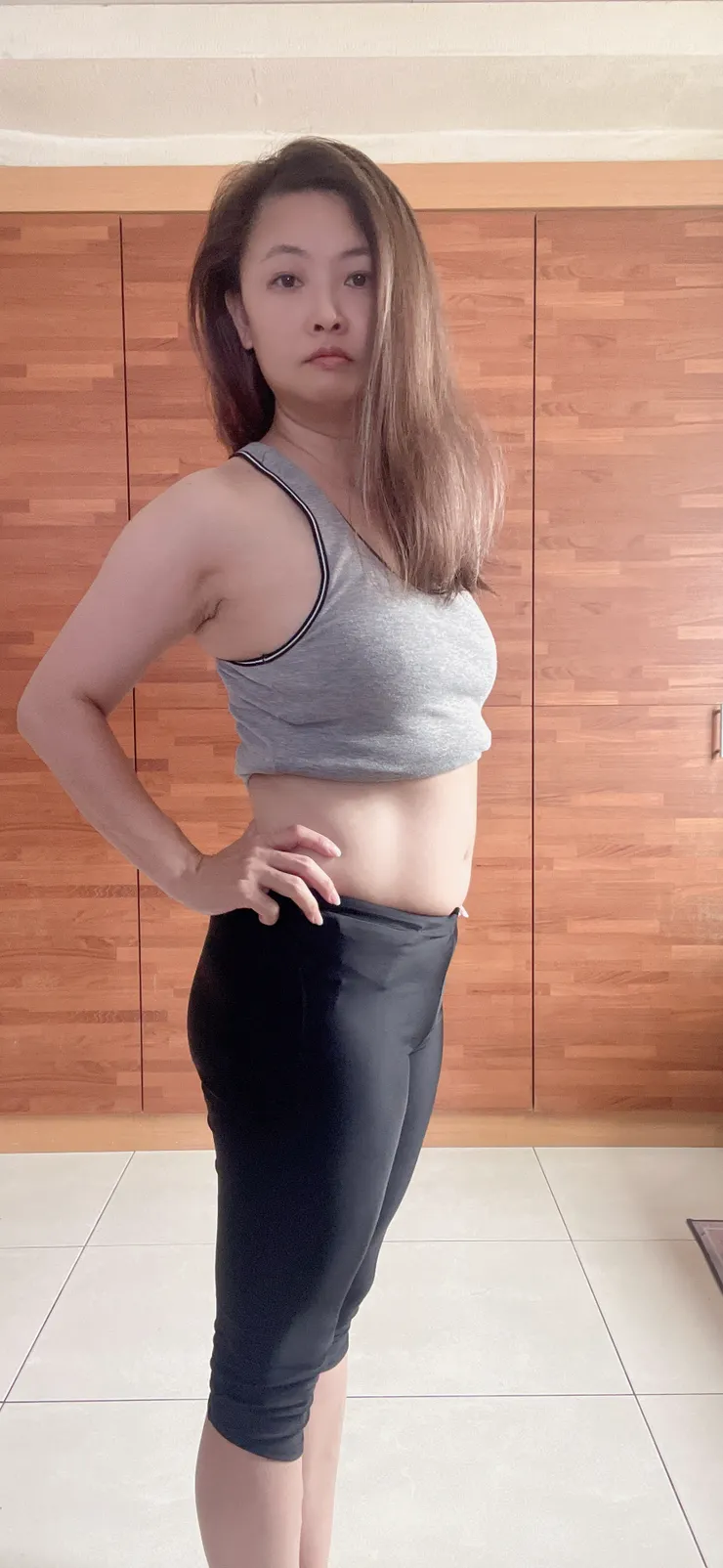 2022年時的自己。體重 58 KG,但是體態看起來不像 58 KG 。當時體脂在19.2