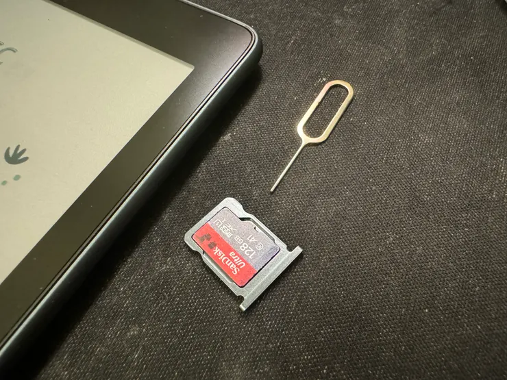 托盤式的插卡槽