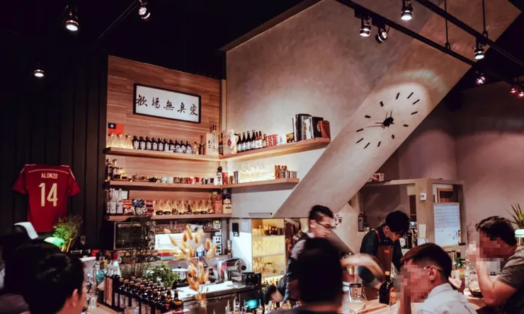 因當日以照顧老外同事為主,照片借用網路分享文。光線與角度非常真實,店內就是這樣的氛圍。