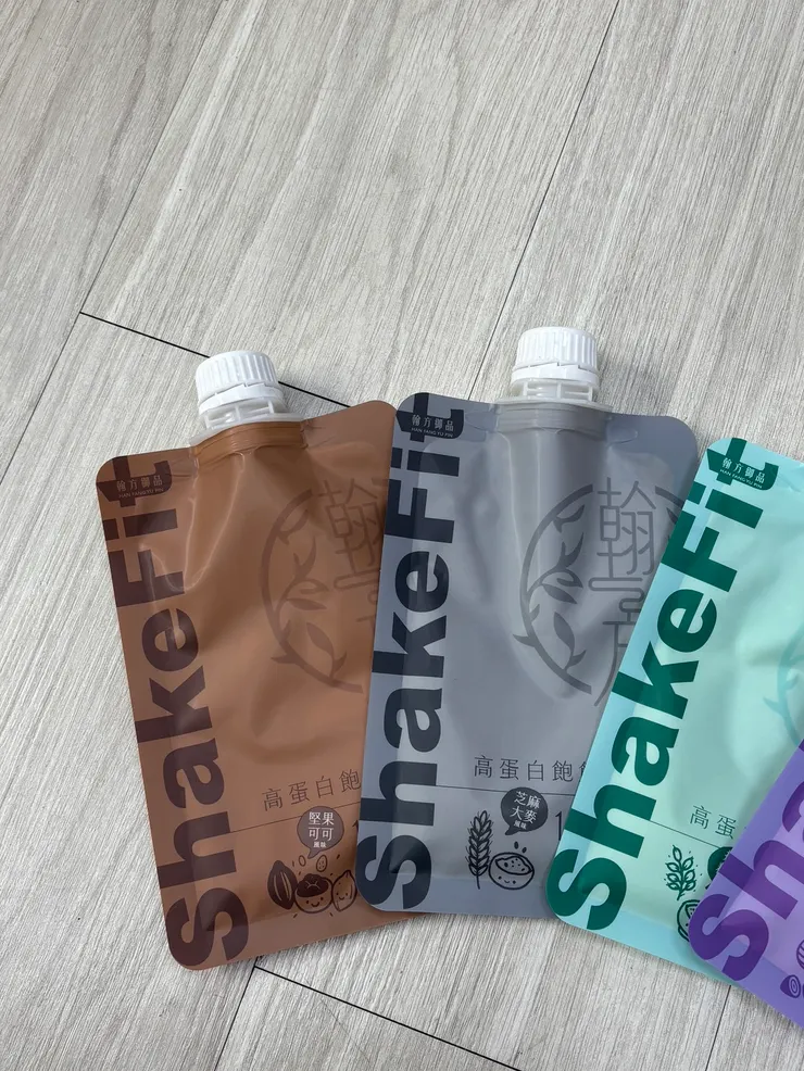 高蛋白代餐推薦：翰方御品控卡搖搖飲可可、芝麻口味