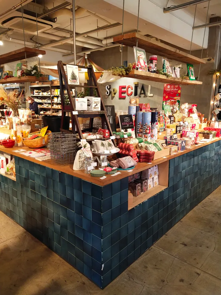 琳瑯滿目的商店