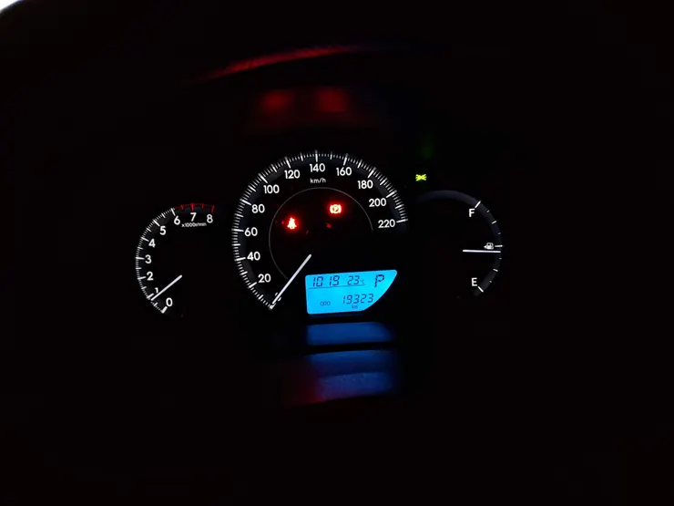 租到的車子里程數比我的摩托車還少，算是蠻新的車。