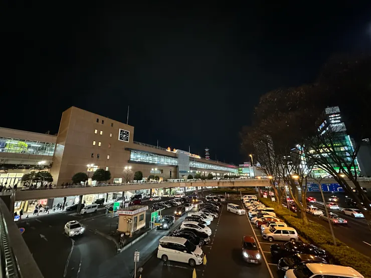 夜晚的仙台西站