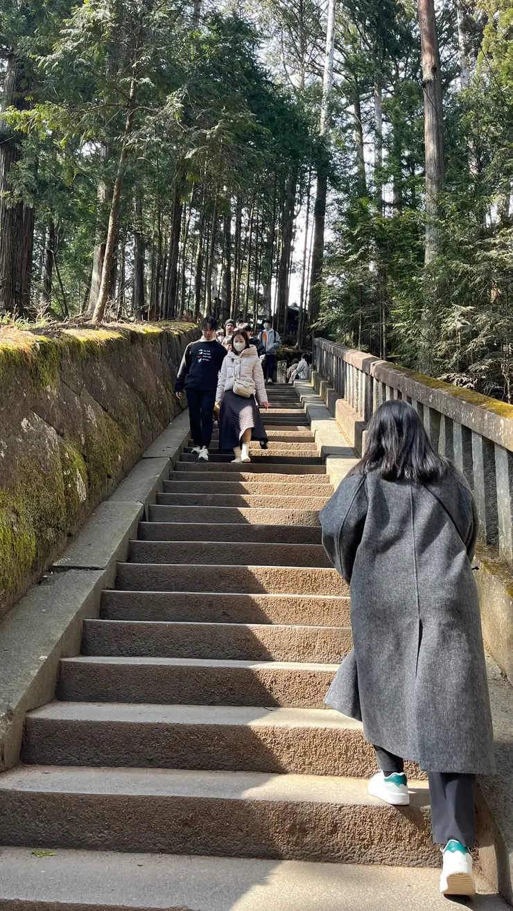 大約要走10分鐘才會抵達。