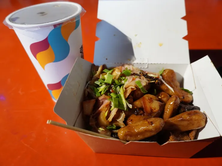 圖9：壳兆滷味與紅茶。