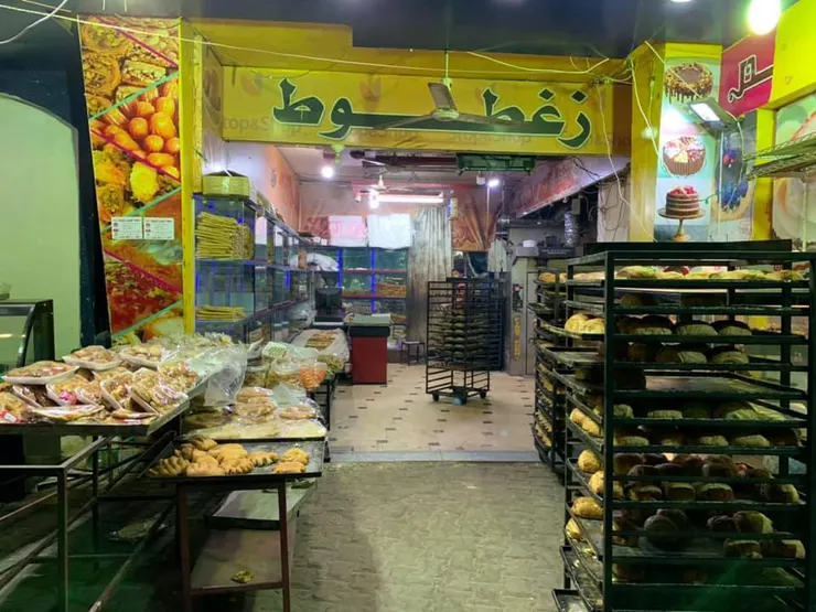 住宿樓下的麵包店