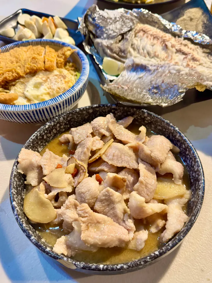 麻油松阪豬（370元）