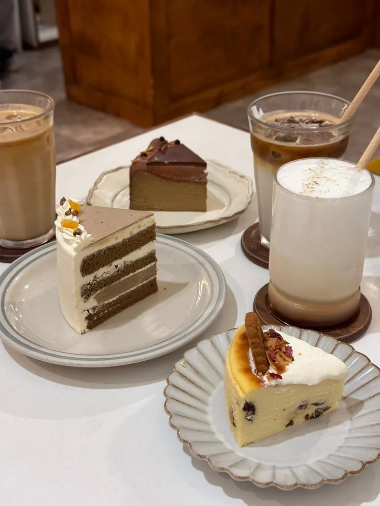 伯爵可可巴斯克、伯爵奶茶布丁戚風、萊姆酒葡萄巴斯克