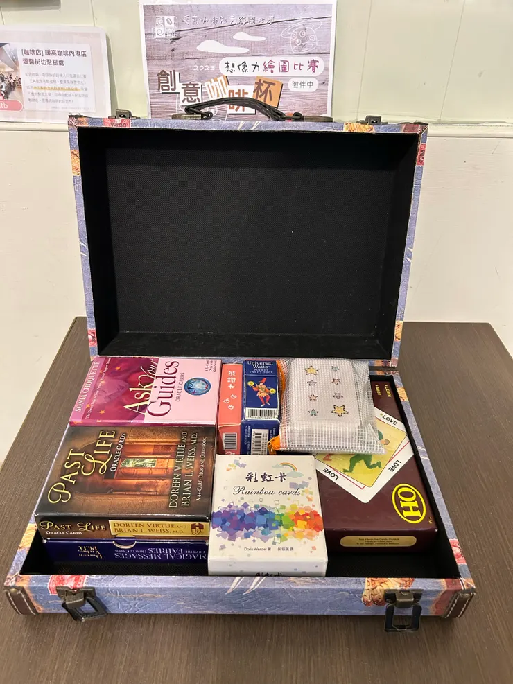 我的謀生工具，在極端克制的狀況下還是買了這麼多，現在已經完全禁止自己買牌了ww