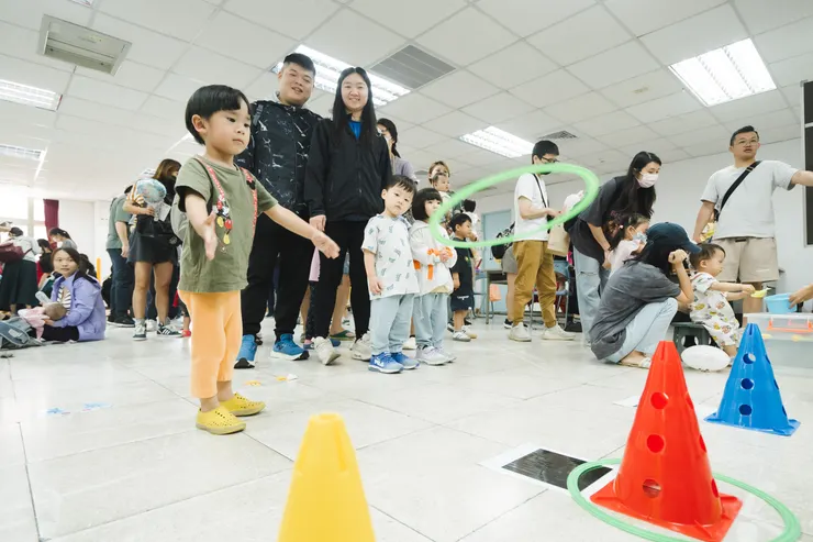 （圖說：闖關活動不僅能增加親子正向互動經驗，更能幫助家長了解孩子的發展狀況。）