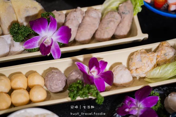 【泰滾泰式火鍋桃園店】當月壽星幾歲就送幾隻蝦!桃園火鍋推薦,