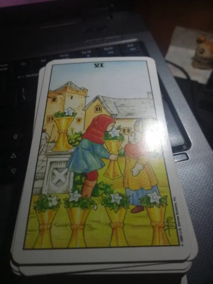 占卜：他寫那句話是給那女生的嗎