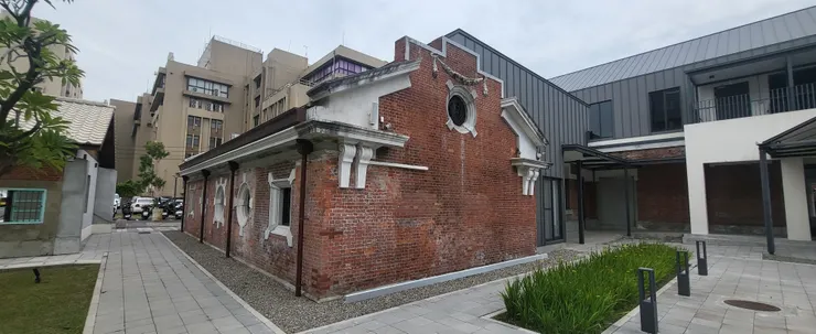 日據時期台中州廳建築遺跡(李建崑攝影)