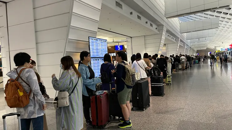 如果是6點多飛機的朋友，多抓一點時間會比較安心喔。