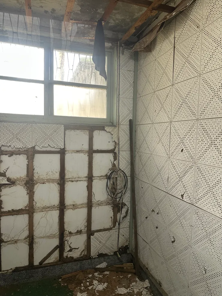 天花板藏了錄影設備