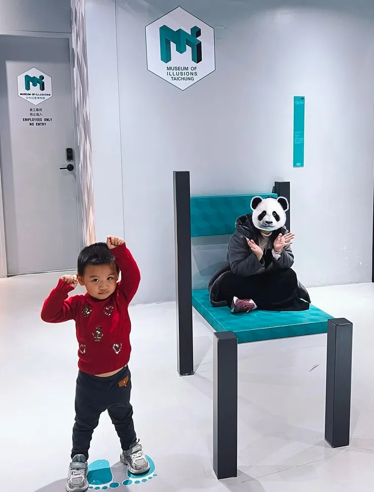 媽媽怎麼變小了！？