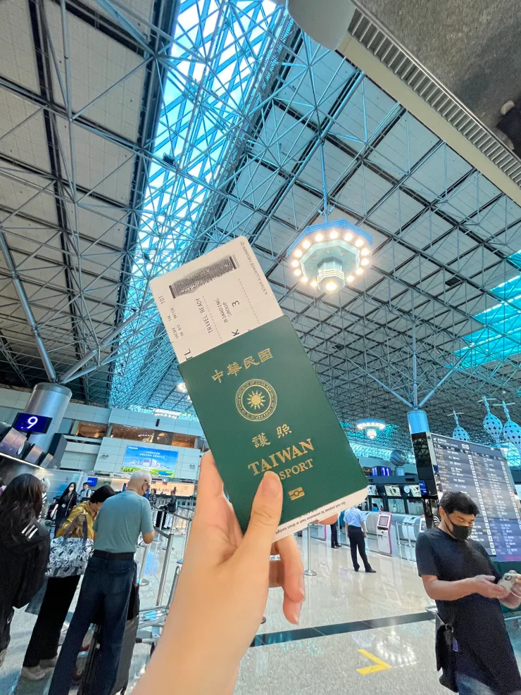 ▲放一個不良示範，登機證條碼部分不要露出來， 如果遇到有心人士就很麻煩可能會被人家給掃描