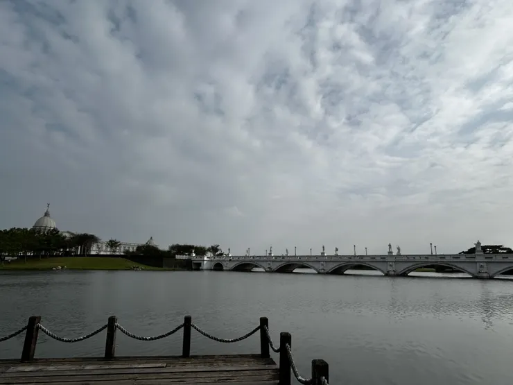 奇美博物館白天湖景